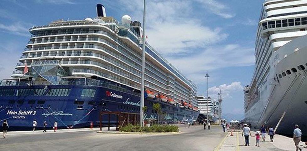 Apartmán For Harbor Travelers Pireus Exteriér fotografie